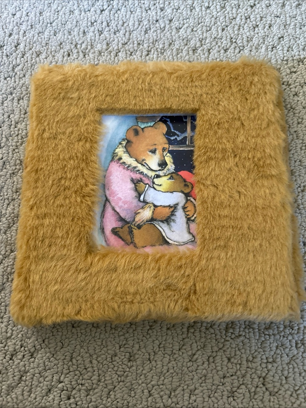 THE FURRY BEDTIME BOOK: LOVELY BEAR’S STORY By Margo Lundell VINTAGE 1996 FUR!